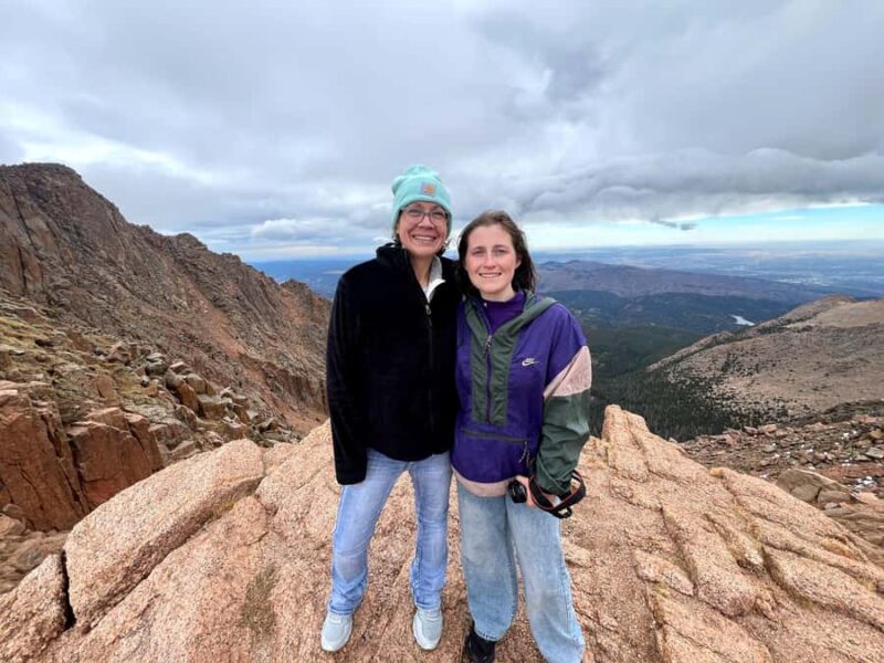 Colorado Springs: Pikes Peak Jeep Tour - Meeting the Guides and Their Expertise