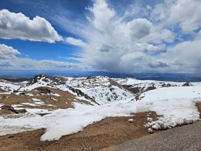 Colorado Springs: Pikes Peak Luxury Jeep Tour - Guides Who Make the Experience Special