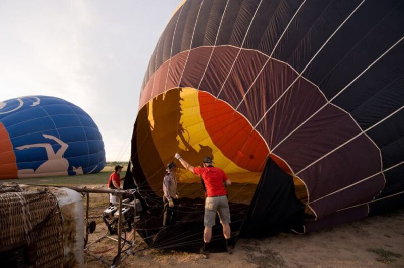 Colorado Springs: Sunrise Hot Air Balloon Flight - Post-Flight Celebration with Champagne and Breakfast