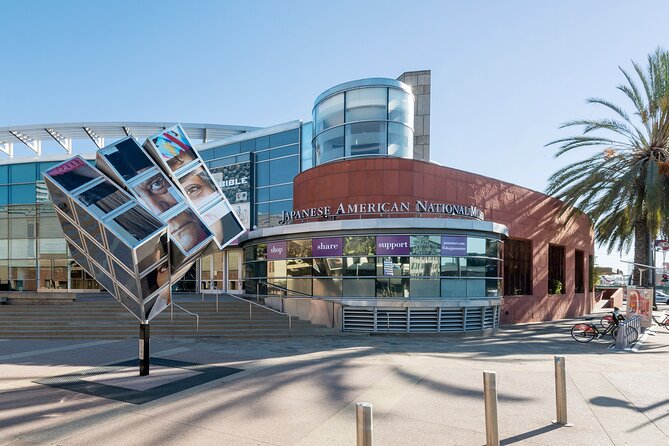 Colorful Arts District and Murals on Bike Tour in Los Angeles - Visiting Hauser & Wirth Art Gallery