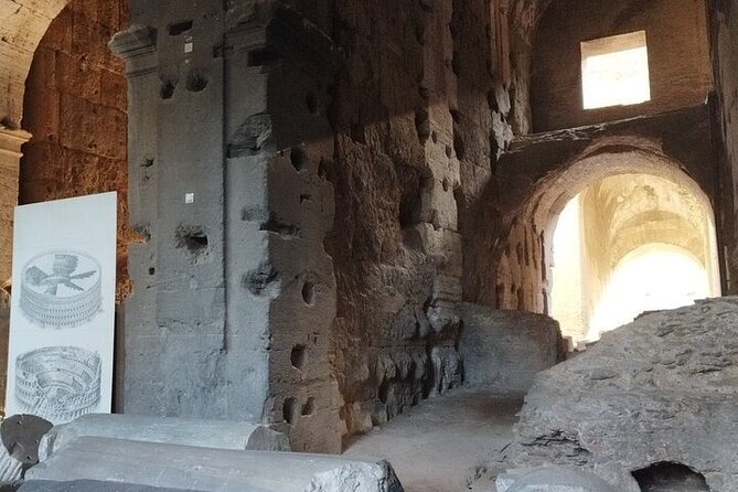 Colosseum & Ancient Rome - private/semiprivate - Discover the Colosseum & Roman Forum with a Guided Tour in Rome