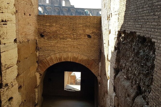 Colosseum & Ancient Rome - private/semiprivate - Meeting Point and Easy Access Near Public Transport