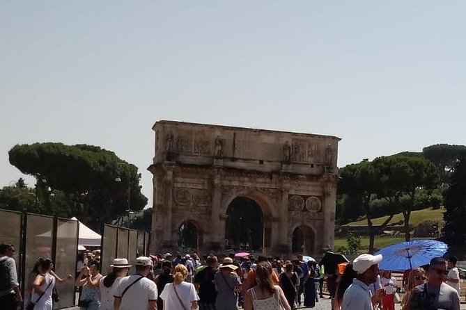Colosseum and Ancient Rome Express Tour - The Guide’s Role and Review Highlights