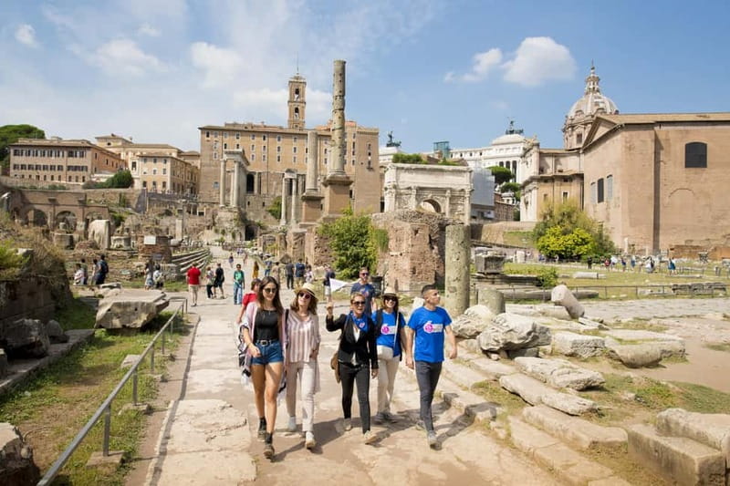 Colosseum Arena, Forum & Hill Tour Optional Underground - Navigating Logistics and Group Size