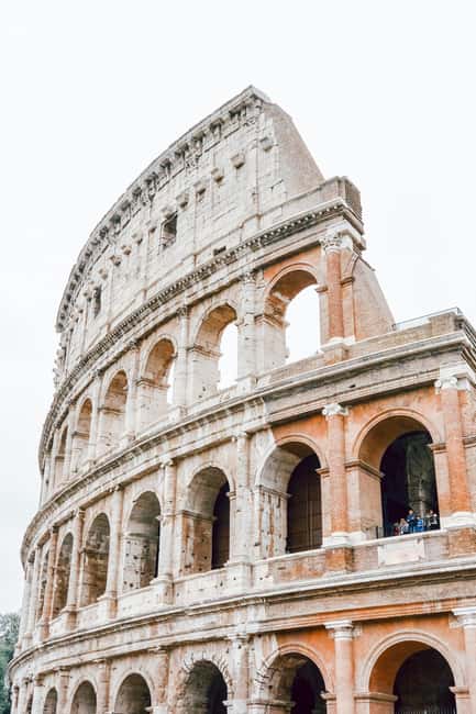 Colosseum, Arena, Roman Forum, and Palatine Hill Guided Tour - Key Points