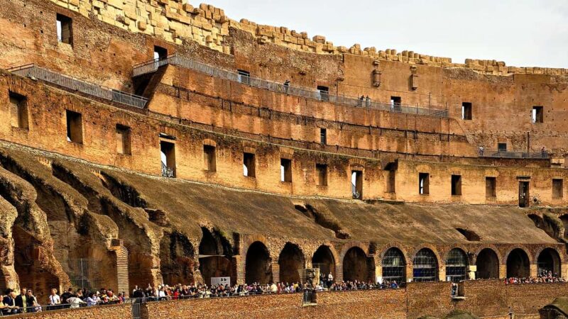 Colosseum Arena Tour, Palatine Hill and Roman Forum - The Tour Experience and Guide Style