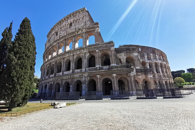 Colosseum Express ARENA FLOOR - semi private 7 pax / private - Guides Known for Expertise and Friendly Service