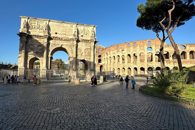 Colosseum Fast-Entry with Digital Audio Guide Experience - The Roman Forum and Palatine Hill Experience