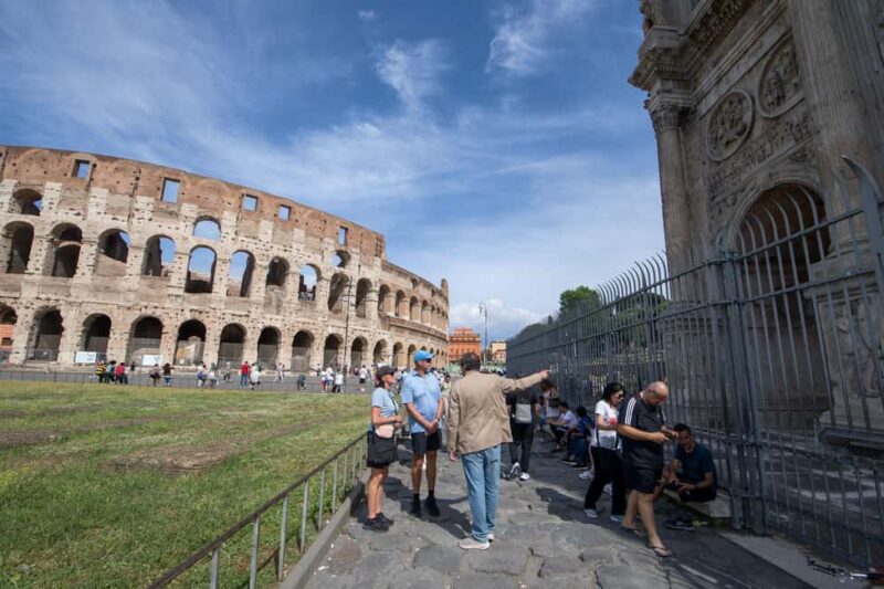 Colosseum & Forum Small Group Tour with an Archaeologist - Practical Details: Meeting Point and Group Size