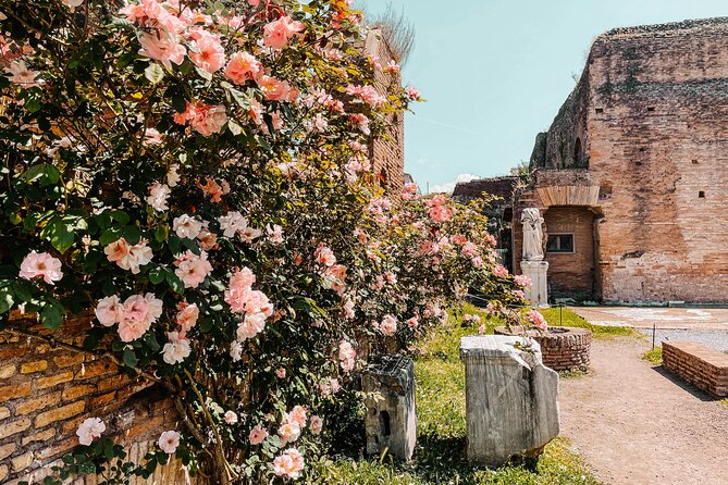Colosseum Guided Tour with Roman Forum & Palatine Hill - Climbing Palatine Hill: Legendary Birthplace of Rome
