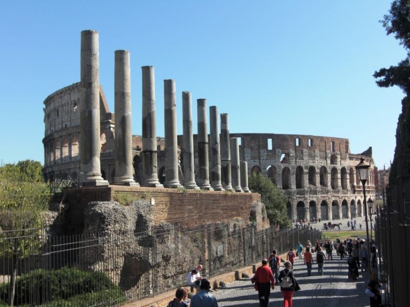 Colosseum, Palatine Hill and Roman Forum Guided Tour - Walking Up to Palatine Hill, the Birthplace of Rome