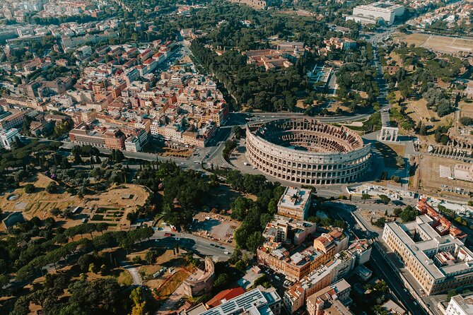 Colosseum, Roman Forum and Palatine hill with Guide Book - Logistics and Group Size