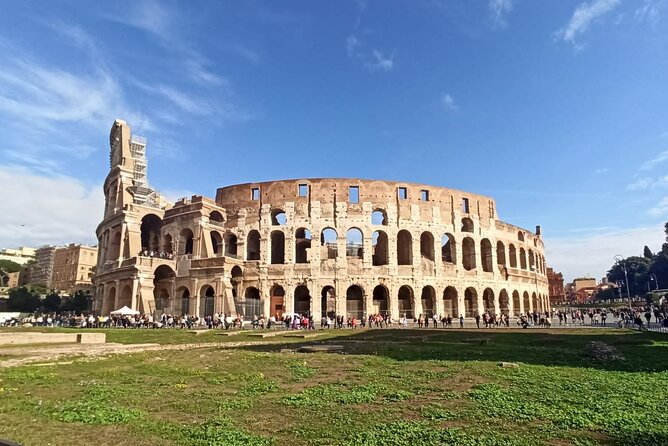 Colosseum, Roman Forum & Palatine Hill - Group Tour - Discovering the Roman Forum’s Political and Social Heart