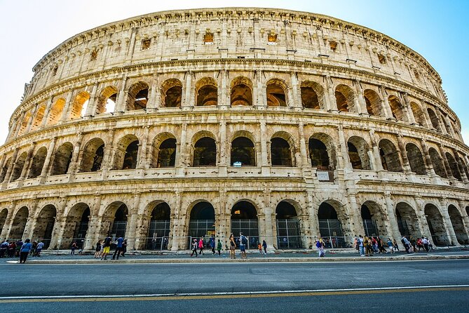 Colosseum tour with guide, arena option - Navigating the Meeting Point and Entry Procedures