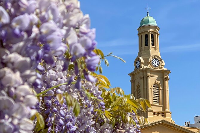 Colourful Photo Tour at Notting Hill - Portobello Market: Londons Iconic Market Scene