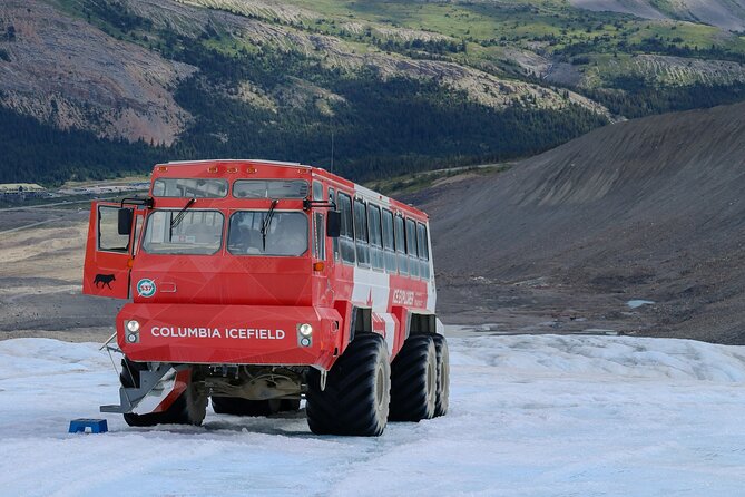 Columbia Icefield Bow Lake Peyto Lake Day Tour - Discover the Columbia Icefield Bow Lake Peyto Lake Day Tour