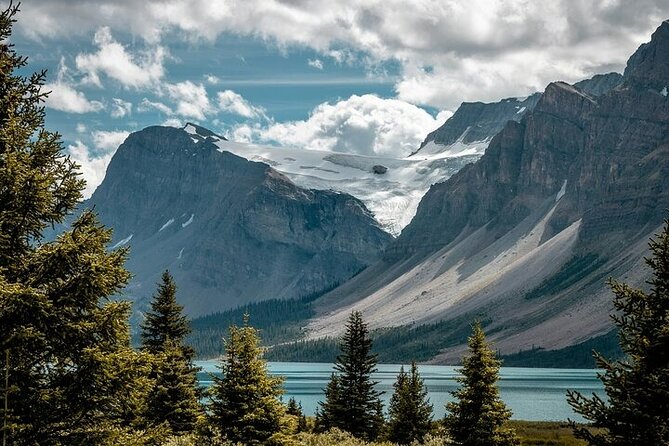 Columbia Icefield, Peyto Lake, Bow Lake from Banff - Peyto Lake: The Wolf-Shaped Viewpoint