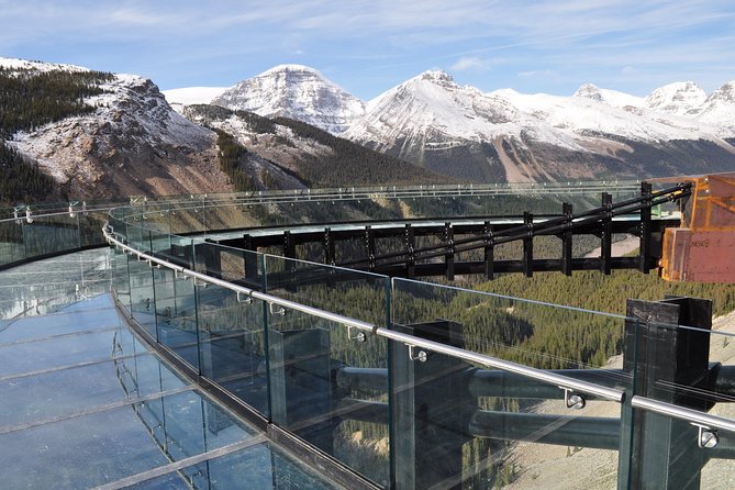 Columbia Icefield Skywalk Admission - The Experience of the Glass Platform and Its Safety Features