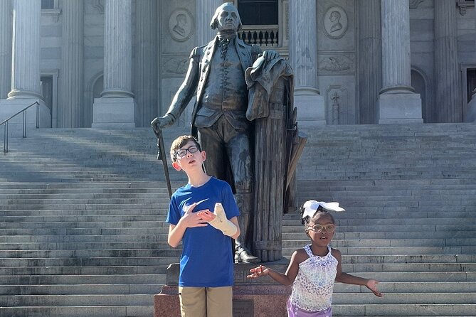 Columbia Scavenger Hunt Interactive Walking - Practicalities: Meeting Point, Accessibility, and Group Size