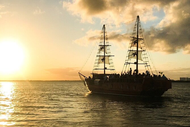 Columbus boat for couples - Who Will Enjoy This Tour Most?