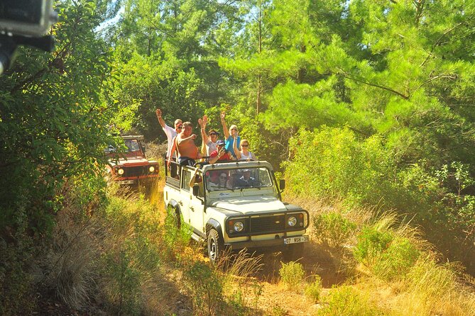Combi Safari offroad adventure with picnic - Visiting a Yörük Nomadic Encampment in the Hills