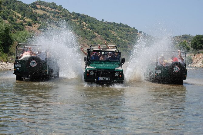 Combi Safari offroad adventure with picnic - Picnic Lunch by the Obacay River