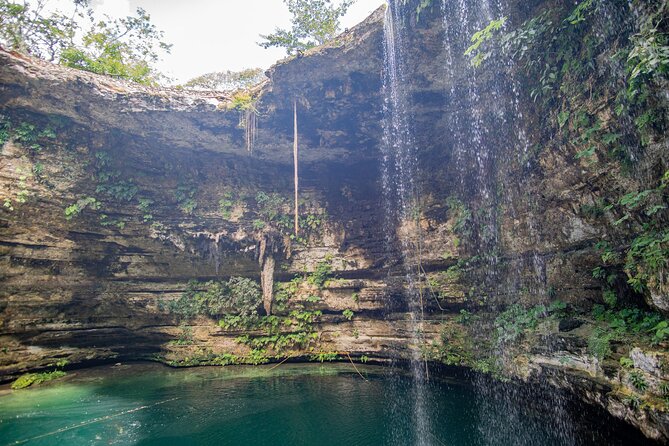 Combo Saver: Chichen Itza & Cenote + Isla Mujeres Catamaran - Exploring Valladolid’s Colonial Streets at Your Own Pace