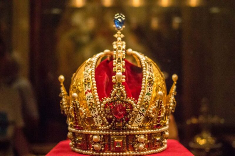 Combo Ticket: Kunsthistorisches Museum & Imperial Treasury - Discovering the Imperial Treasury’s Crown Jewels