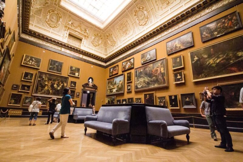 Combo Ticket: Kunsthistorisches Museum & Imperial Treasury - Accessibility and Visitor Comfort