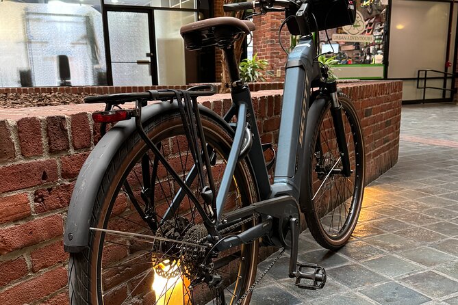 Comfort Electric Assist Bicycle Rental in Boston - The Boston Electric Bike Rental Location at Atlantic Ave