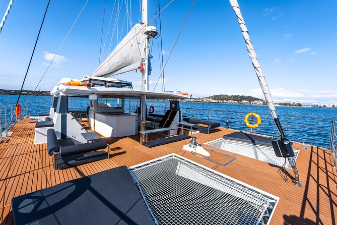 Comfort Max Catamaran Caldera Cruise with BBQ and Drinks - Snorkeling at the Hot Springs and Beach Stops