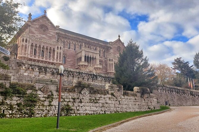 Comillas, Modernism & Gaudi with entrance tickets -small groups - Modernist Fountain: Fuente de los Tres Canos