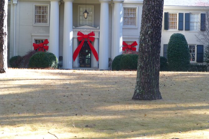 Coming Home For the Holidays - Discover Atlanta’s Holiday Shopping at Lenox Square and Atlantic Station