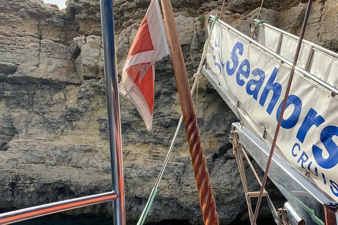 Comino, Blue Lagoon and Caves. Tour A - Visiting the Caves and Iconic Rock Formations