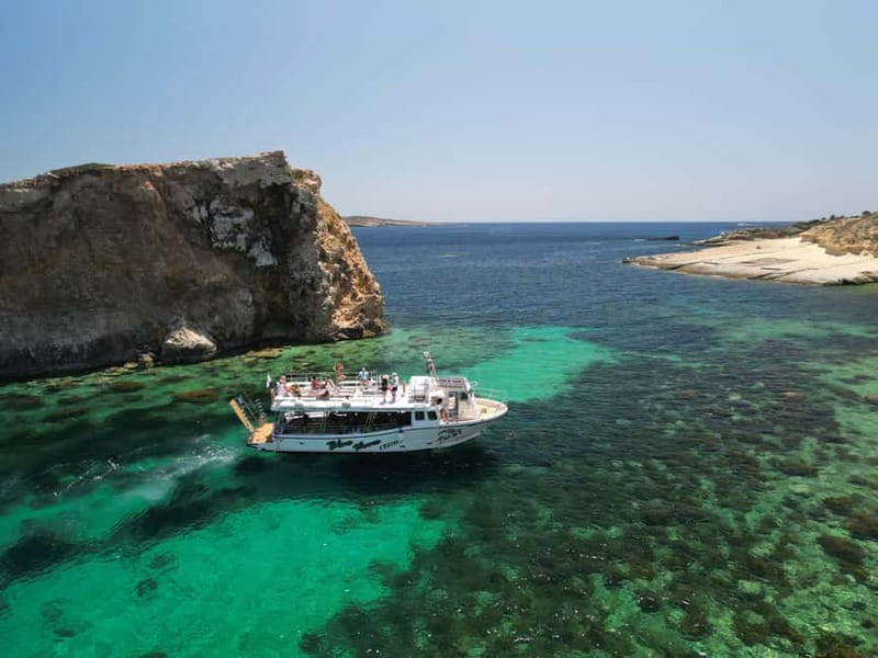 Comino Blue Lagoon & Crystal Lagoon - 3 Bay Cruise - Comfort and Facilities Onboard
