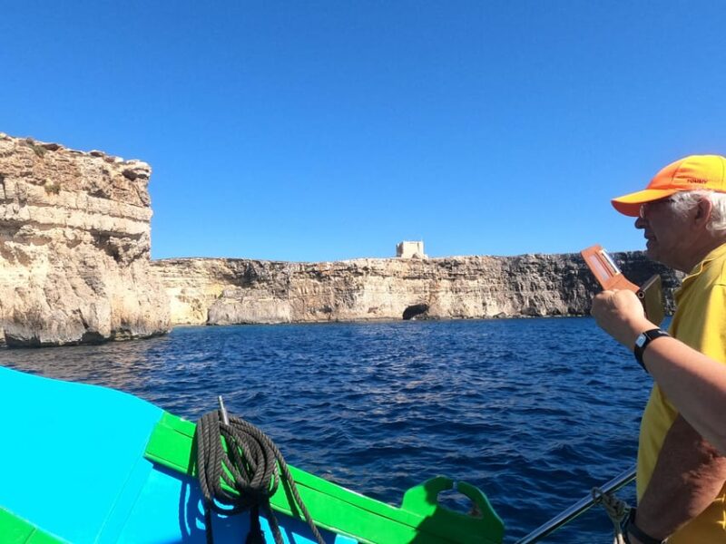 Comino: private charter to Crystal & Blue lagoon & Caves - Logistics: Easy Access and Flexible Booking Options