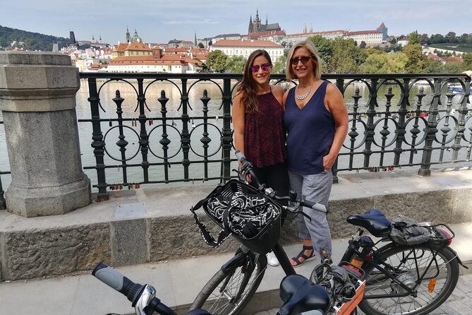 Communism and World War 2 Prague City Tour - Scenic Views and Photo Opportunities