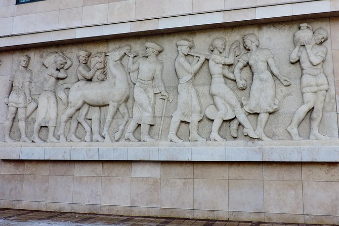 Communism in Hungary with a Historian - Logistics, Group Size, and Accessibility