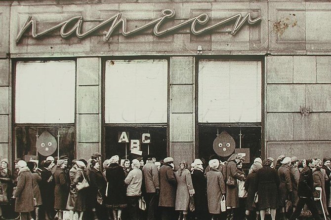 Communism in Wroclaw and in Poland - Private Tour - The Evolution of Rynek: Past and Present