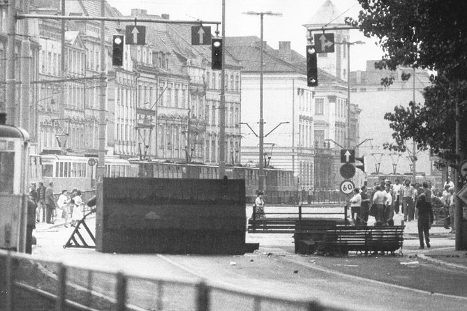 Communism in Wroclaw and in Poland - Private Tour - Wroclaw University: Education During Communism