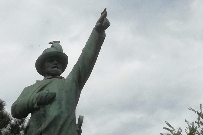 Communist Budapest Private Walking Tour - Ronald Reagan’s Statue and Hungary’s Cold War Sentiment
