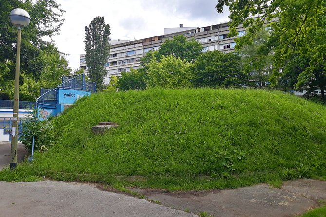 Communist Zagreb Tour - Detailed Stops: From the Cultural to the Commercial