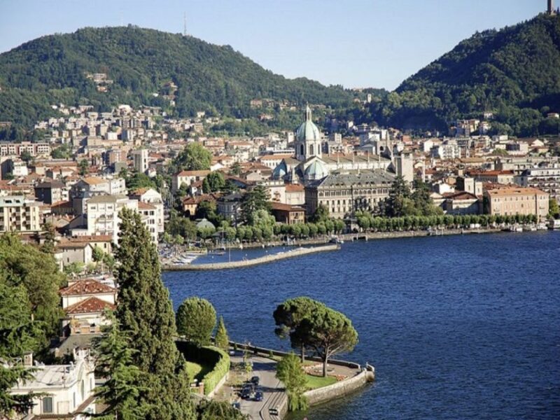 Como: 2-Hour Walking Tour - Starting at Piazza Cavour and the Hotel Barchetta