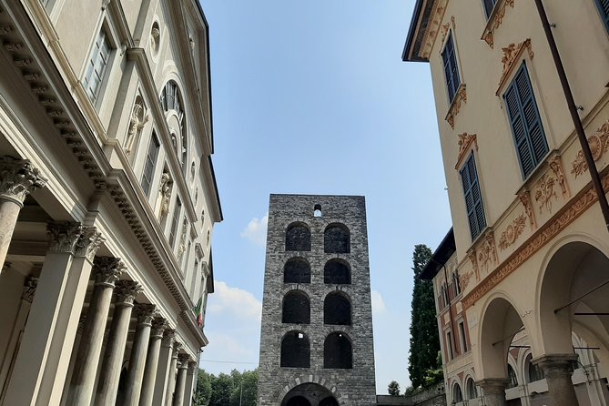Como city and its History Exclusive Walking Tour (1 h from Milan) - The Historic Porta Torre and City Walls