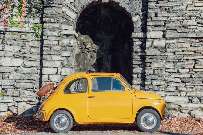 Como Lake: Fiat 500 Vintage Car Rental - The Perfect Setting for Photoshoots and Special Occasions