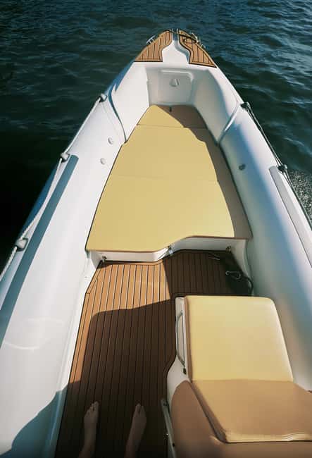 Como: Shared Boat Tour - Scenic Photo Stops at Villa Geno and Villa Cagni Troubetzkoy