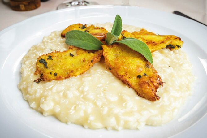 Como Walking Tour with Audio and Written Guide by a Local - Villa Olmo’s Architectural Elegance and Surroundings