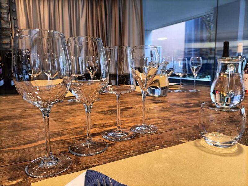 Como: Wine Tasting Experience with Cheese and Cold Cuts - The Guide: Knowledgeable and Friendly Sommeliers