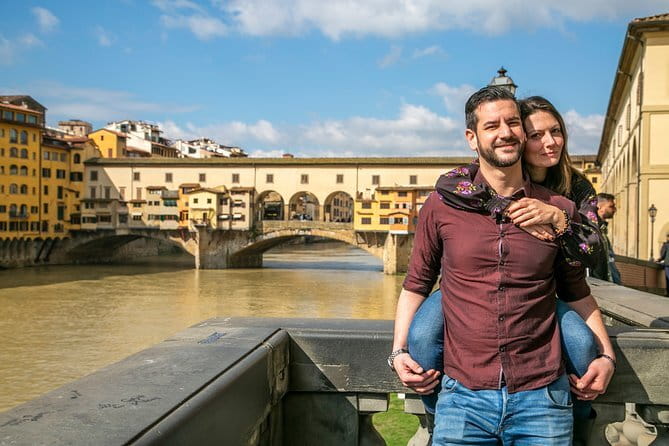 Complete Florence Skip-the-line Full Day Guided Tour Uffizi David & Hotel Pickup - Exploring Florence’s Iconic Bridge: Ponte Vecchio