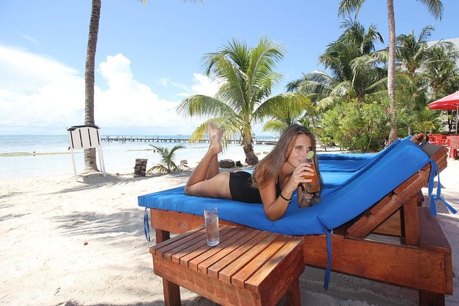 Complete Isla Mujeres excursion from Cancun with all inclusive - Exploring Isla Mujeres’ Streets and Shops